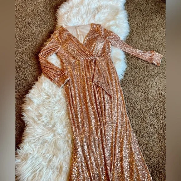 Stunning Mermaid Rose Gold Sequined Dress with Sleeves and Slit - Picture 8 of 16